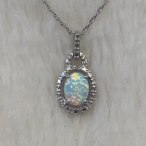 Estate Jewelry - Opal Pendant